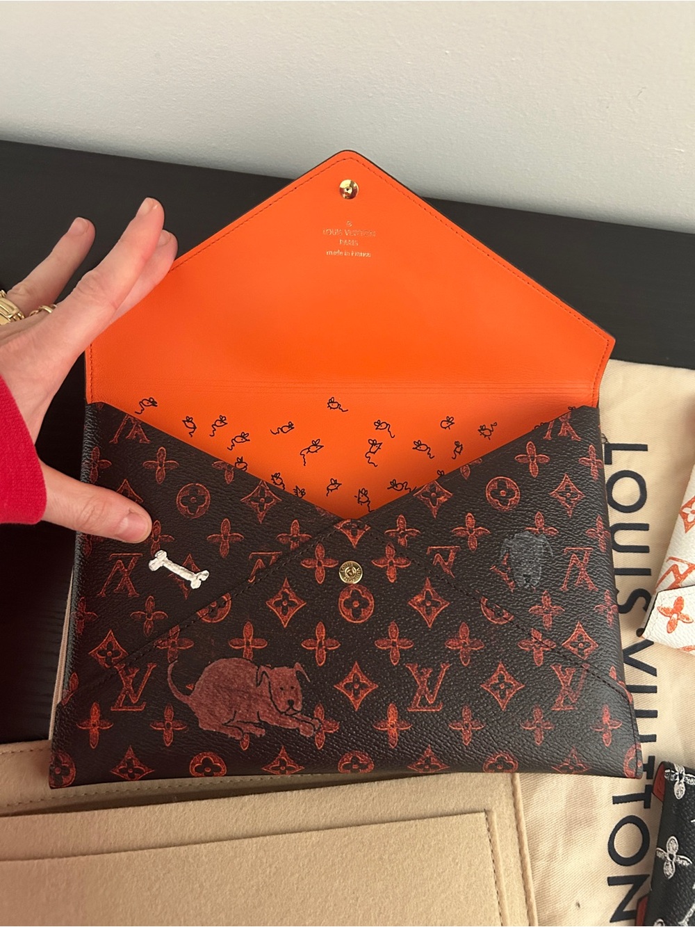 EXTRA PHOTOS Louis Vuitton grace coddington kirigami set EXTRA PHOTOS